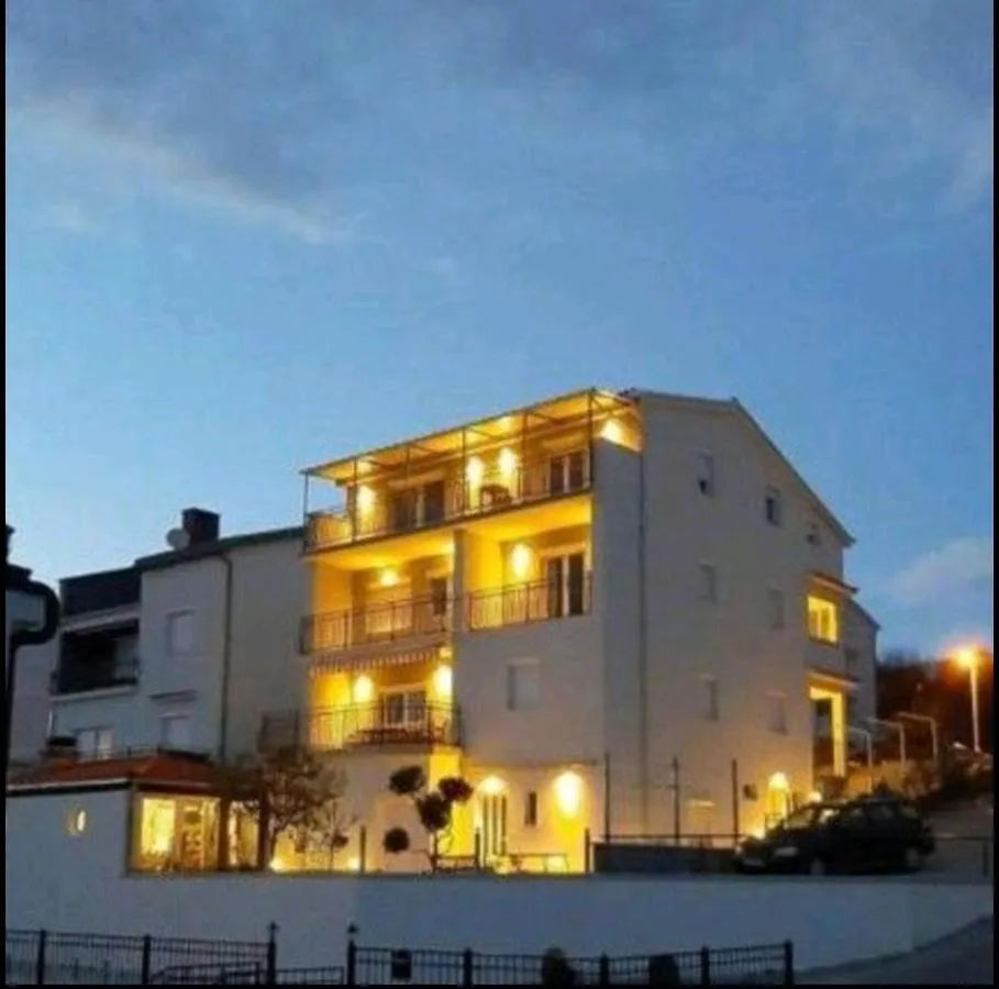 Apartamento App Mira Crikvenica 0*,  Croacia